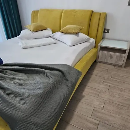Sea Breeze - Pool & Mamaia Nord Langa Plaja شقة