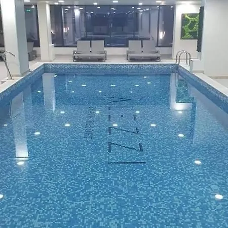 Sea Breeze - Pool & Mamaia Nord Langa Plaja Apartament