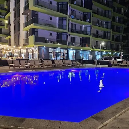 Sea Breeze - Pool & Mamaia Nord Langa Plaja
