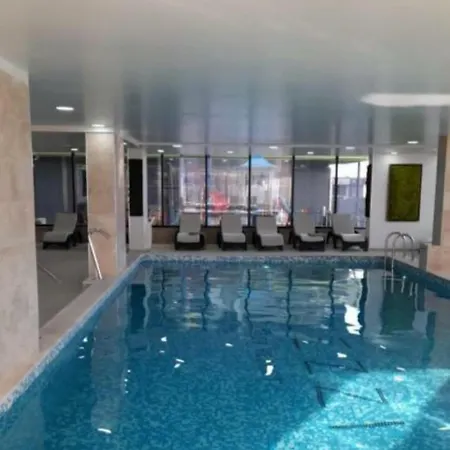 Sea Breeze - Pool & Mamaia Nord Langa Plaja Apartament Năvodari